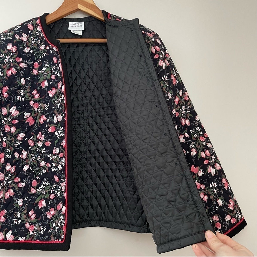 Vintage Boston Traveler Floral Quilted Jacket Black Pink 12 - Picture 3 of 16
